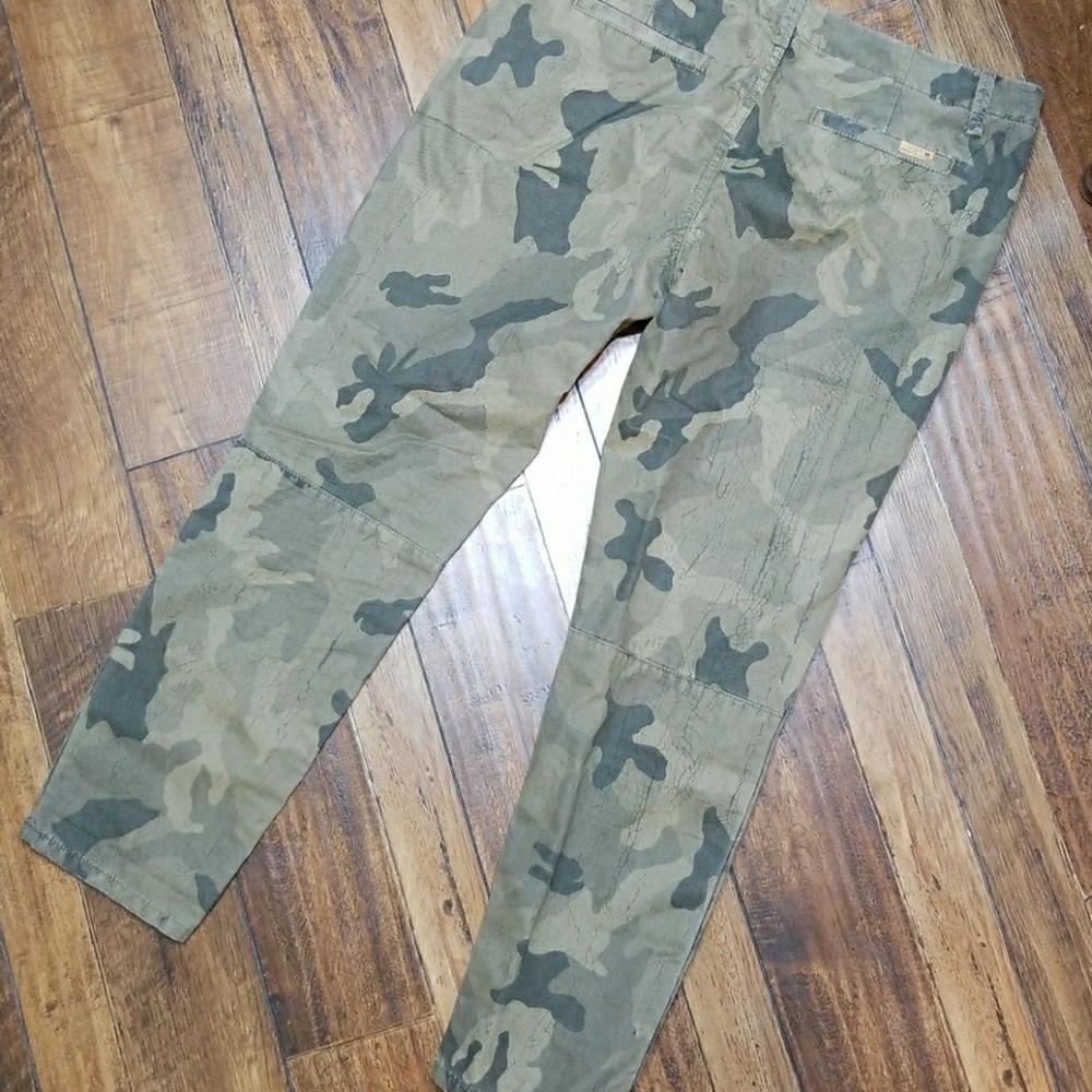 Joe's jeans camo sz 30 10 12
